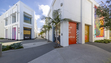 Hollywood Park Retail