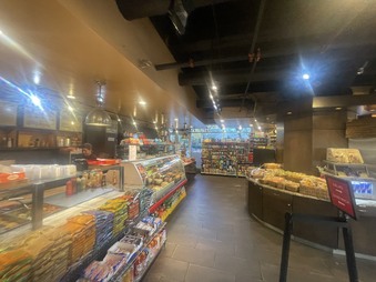 Enlarge photo 24