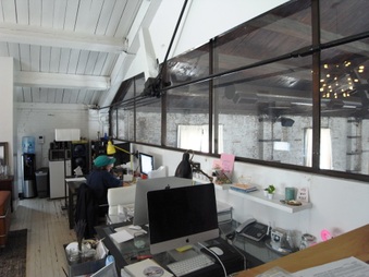 Enlarge photo 46