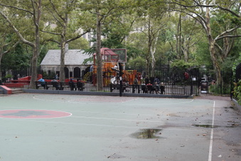 Enlarge photo 141