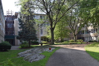 Enlarge photo 47