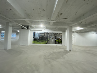 Enlarge photo 29