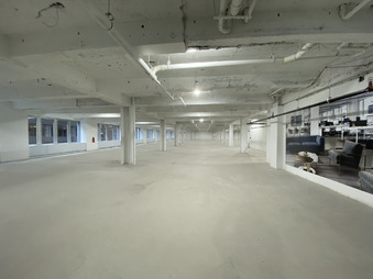 Enlarge photo 44