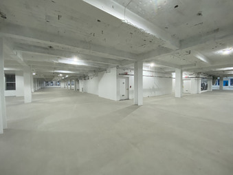 Enlarge photo 33
