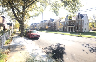 Enlarge photo 26
