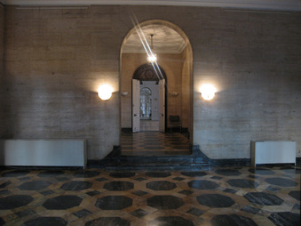 Enlarge photo 349