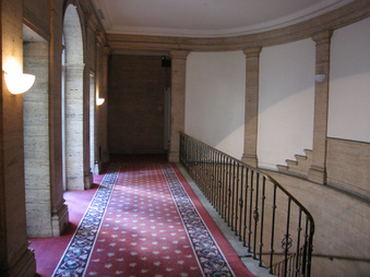 Enlarge photo 369