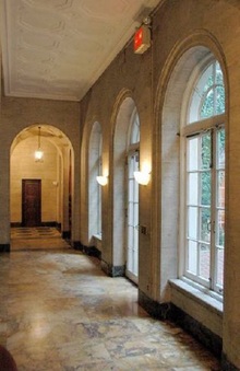 Enlarge photo 318