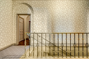 Enlarge photo 56