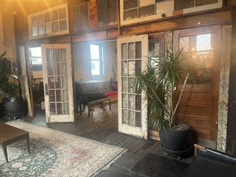 Enlarge photo 22