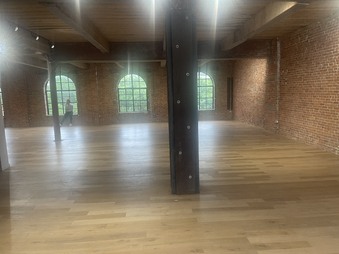 Enlarge photo 51