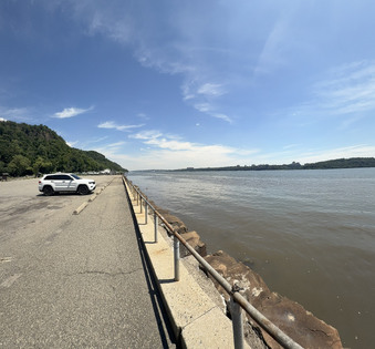 Enlarge photo 19