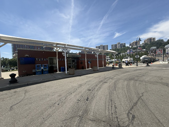 Enlarge photo 32