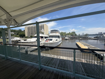 Enlarge photo 78