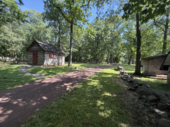 Enlarge photo 46