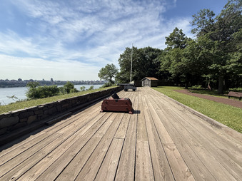 Enlarge photo 92
