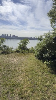 Enlarge photo 128