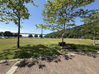 Enlarge photo 14