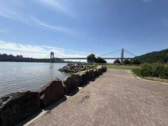 Enlarge photo 36