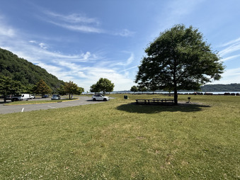 Enlarge photo 45