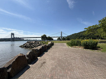 Enlarge photo 49