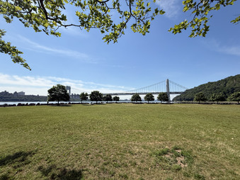 Enlarge photo 52