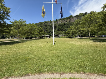 Enlarge photo 63