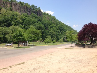 Enlarge photo 10