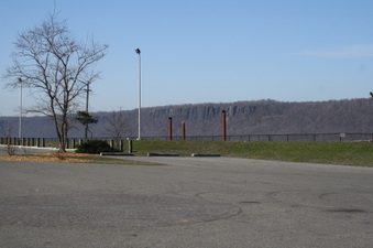 Enlarge photo 37