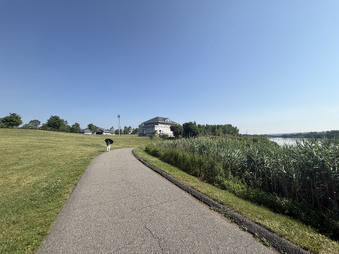 Enlarge photo 20
