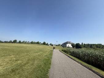 Enlarge photo 52