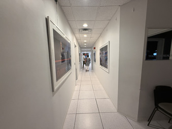 Enlarge photo 56