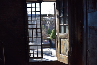Enlarge photo 33
