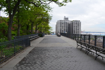 Enlarge photo 11