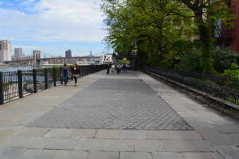 Enlarge photo 46