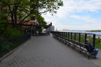 Enlarge photo 61