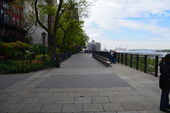 Enlarge photo 71