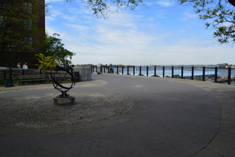 Enlarge photo 89