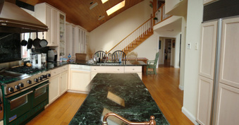 Enlarge photo 10
