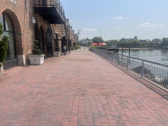 Enlarge photo 29