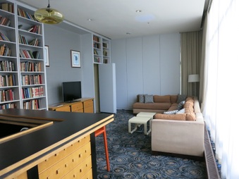 Enlarge photo 299