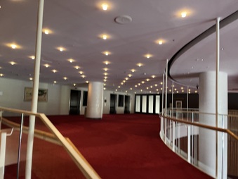 Enlarge photo 32