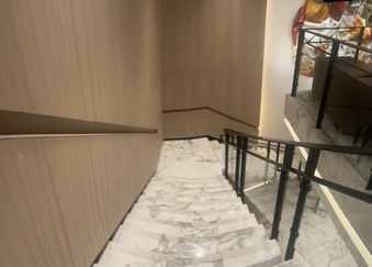 Enlarge photo 46