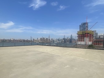 Enlarge photo 118