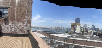 Enlarge photo 149