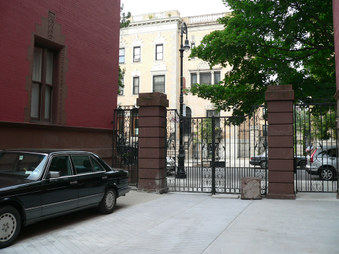 Enlarge photo 10
