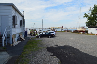 Enlarge photo 11