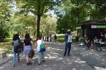 Enlarge photo 59