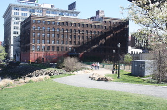 Enlarge photo 26