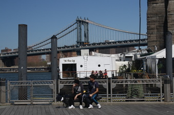 Enlarge photo 19